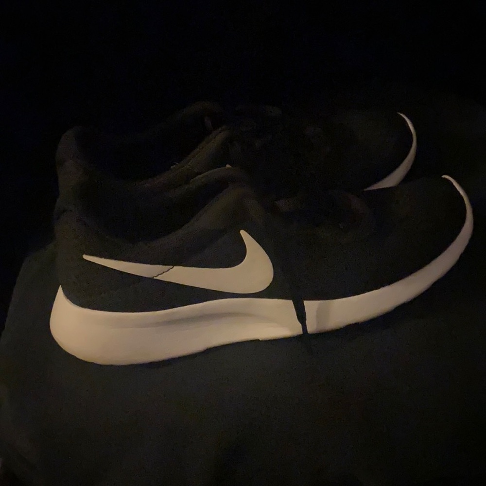 Black/White Nike Running Shoes